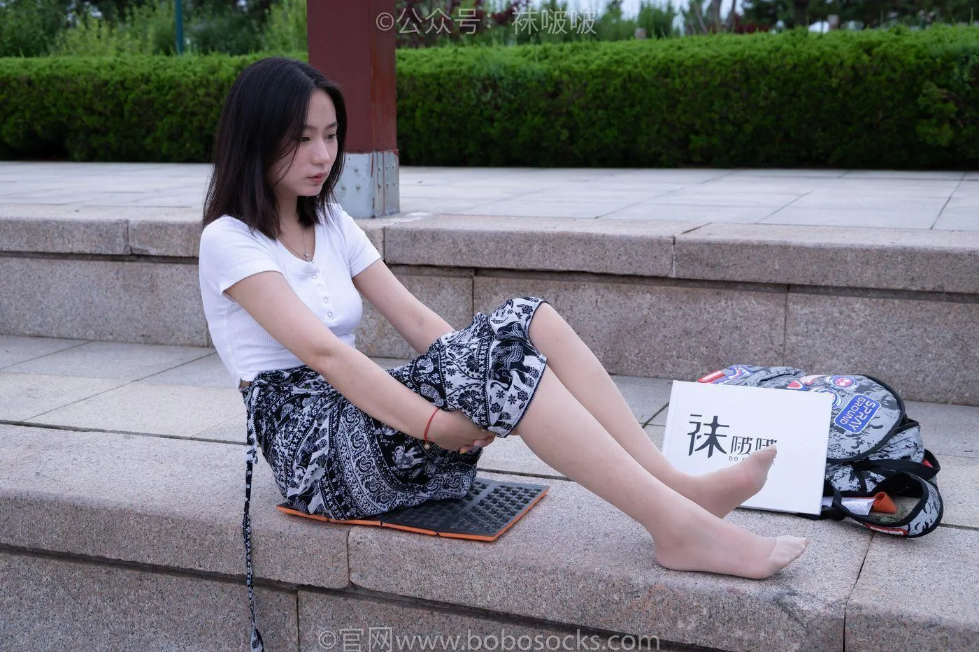 [BoBoSocks袜啵啵]NO.014 思思-华伦天奴高跟鞋、肉丝 [140P]插图4